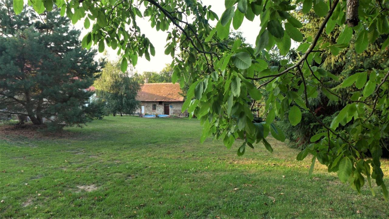 Orechovy Dvur Velke Nepodrice Exterior photo
